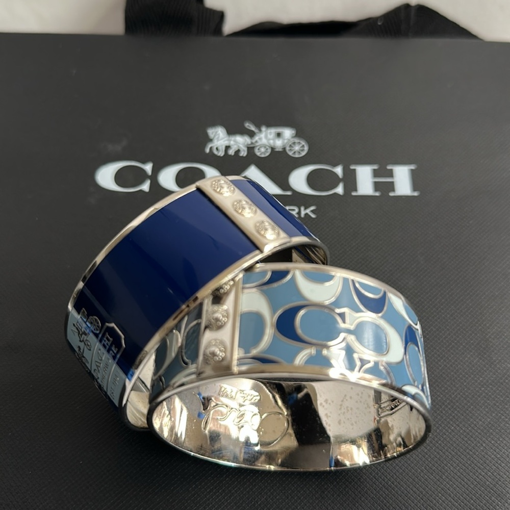 Coach horse and carriage and Cc Blue bracelet Duo. - Picture 8 of 16